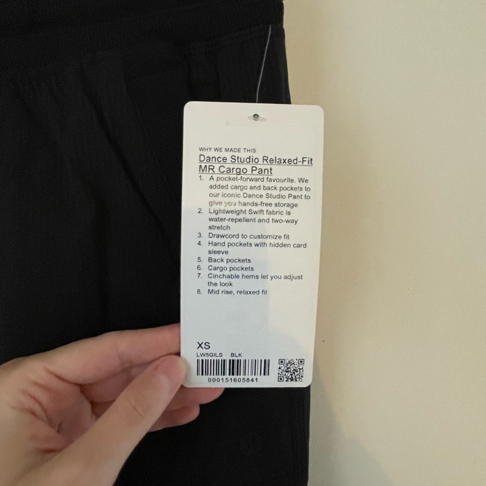 Lululemon Women's Dance Studio Relaxed-Fit Mid-Rise Cargo Pants - Picture 6 of 7